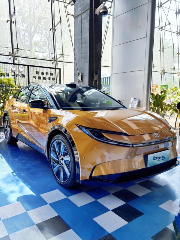 车优配 一汽丰田bZ5成电动化明星，搭载L2级辅助驾驶